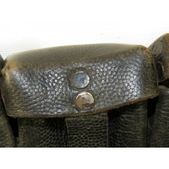 Black pebbled leather ammo pouch for Mauser 0/0365/0012. Espenlaub militaria